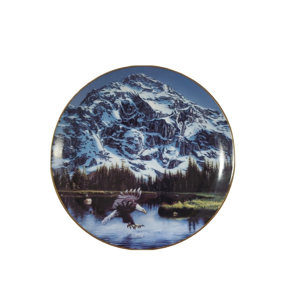 Portrait Of Majesty By John Van‎ Straalen collectors plate.